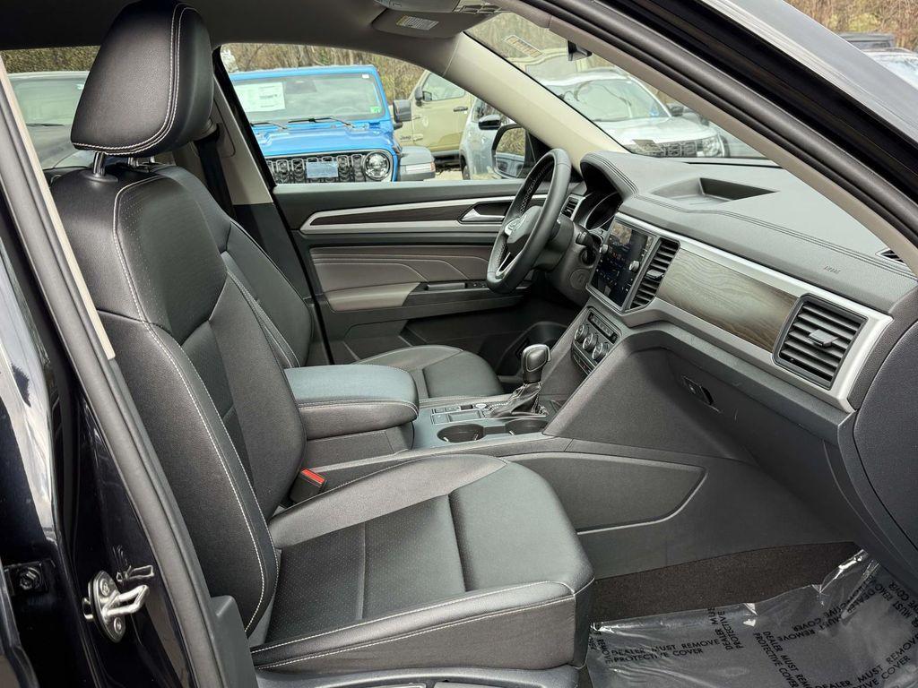 used 2021 Volkswagen Atlas car, priced at $20,000