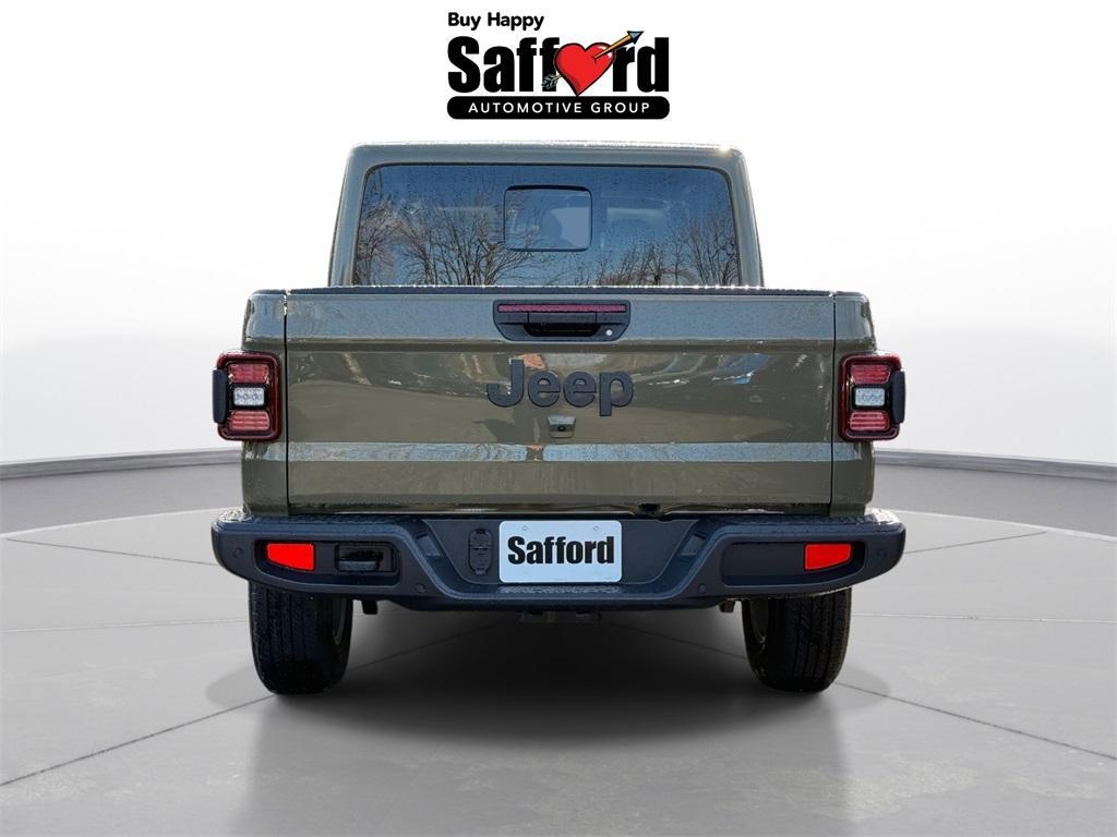 new 2026 Jeep Gladiator car, priced at $45,810