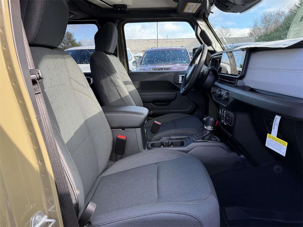 new 2026 Jeep Gladiator car, priced at $45,810