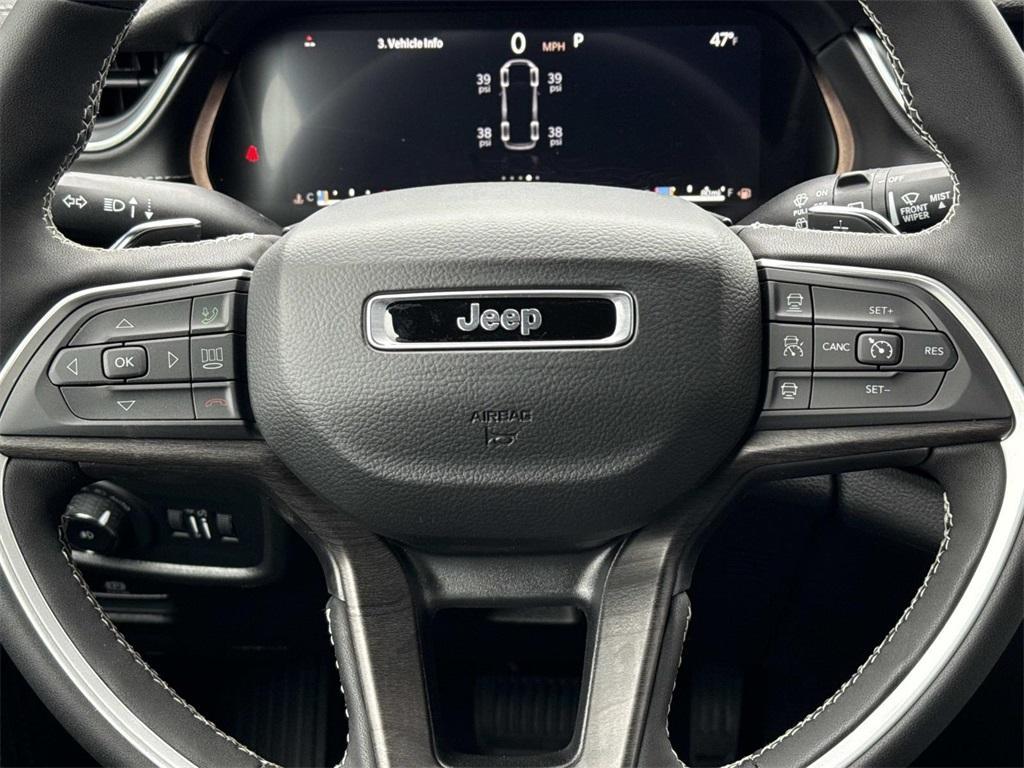 new 2025 Jeep Grand Cherokee L car, priced at $47,131