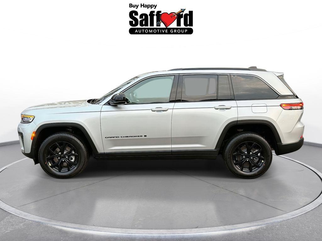 new 2026 Jeep Grand Cherokee car, priced at $43,398