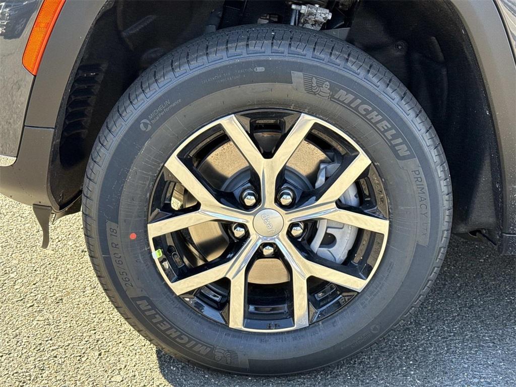 new 2025 Jeep Grand Cherokee L car, priced at $47,667