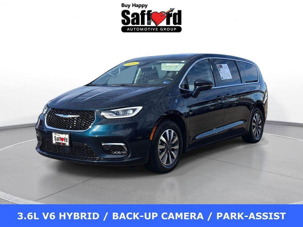 used 2022 Chrysler Pacifica Hybrid car, priced at $23,547