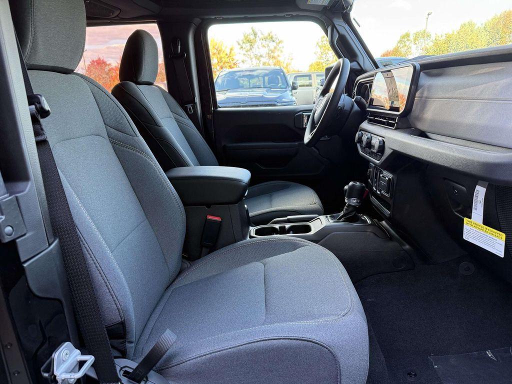 new 2026 Jeep Wrangler car, priced at $35,364