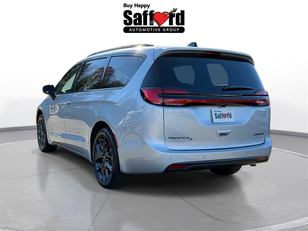 new 2026 Chrysler Pacifica car, priced at $46,657