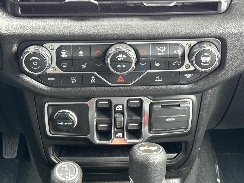 new 2026 Jeep Wrangler car, priced at $43,834