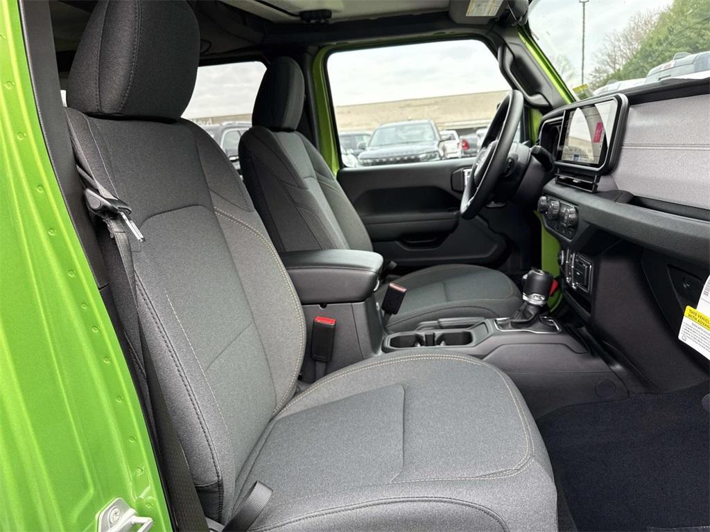 new 2026 Jeep Wrangler car, priced at $39,370
