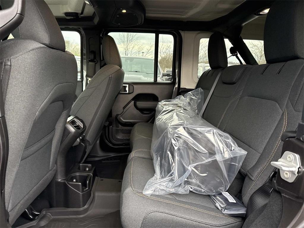 new 2026 Jeep Wrangler car, priced at $43,924
