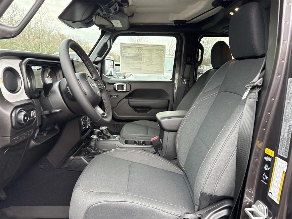 new 2026 Jeep Wrangler car, priced at $43,924