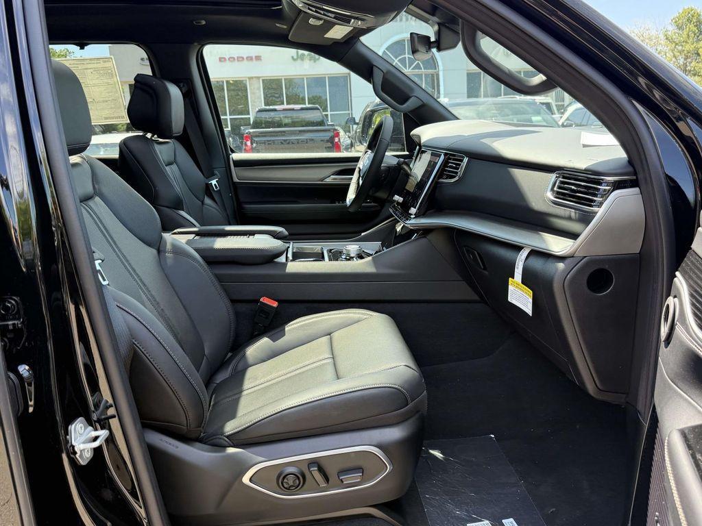 new 2026 Jeep Grand Wagoneer L car, priced at $80,724
