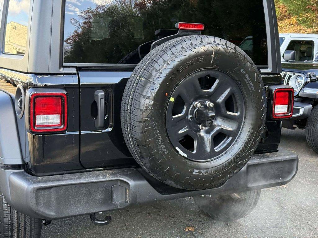 new 2026 Jeep Wrangler car, priced at $40,521