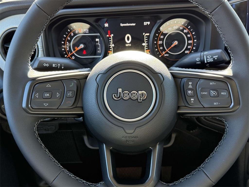 new 2025 Jeep Gladiator car, priced at $41,492