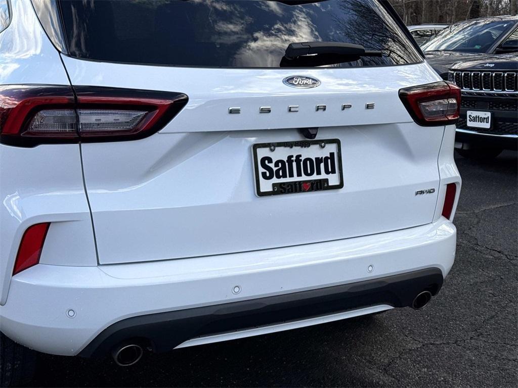 used 2023 Ford Escape car, priced at $23,934
