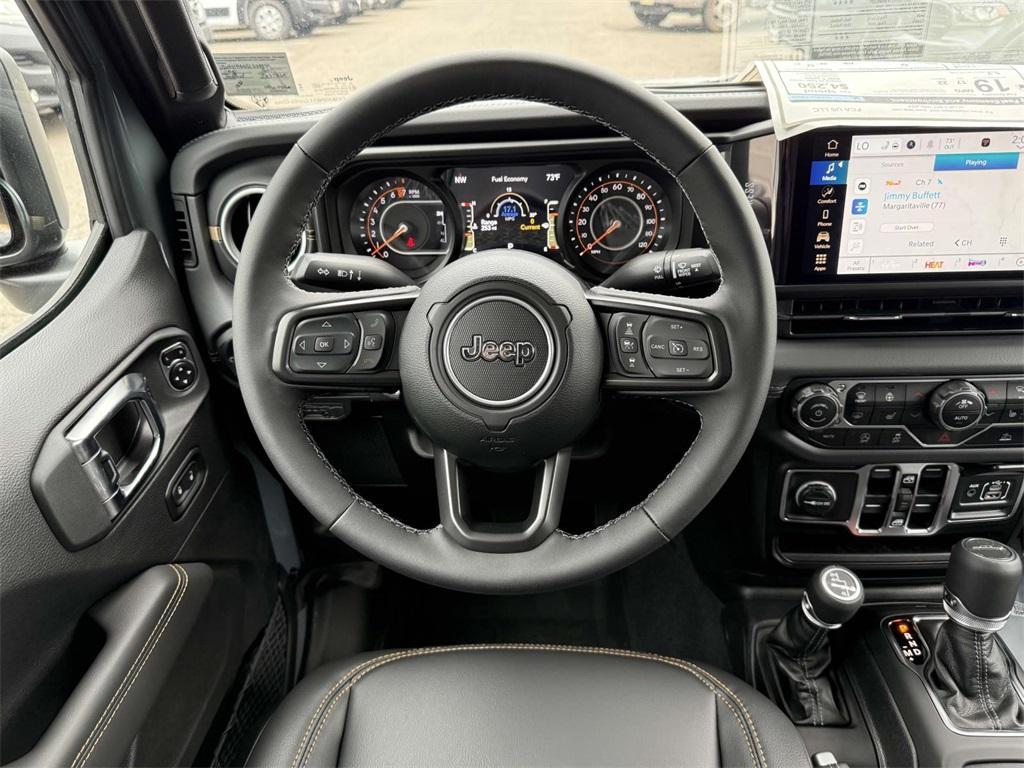 new 2025 Jeep Gladiator car, priced at $41,064