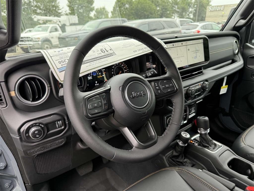 new 2025 Jeep Gladiator car, priced at $41,064