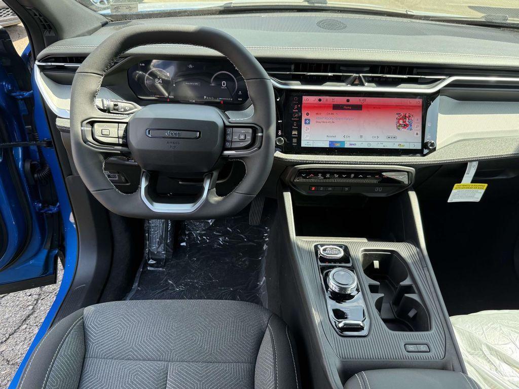 new 2026 Jeep Cherokee car, priced at $36,985