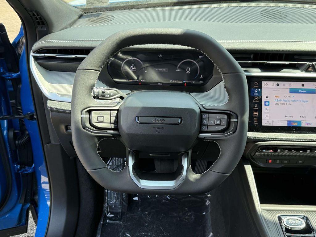 new 2026 Jeep Cherokee car, priced at $36,985
