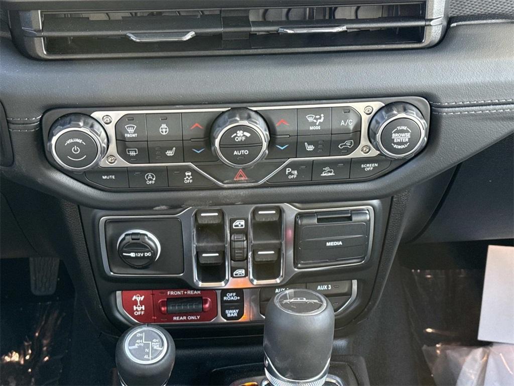 new 2026 Jeep Gladiator car, priced at $57,591