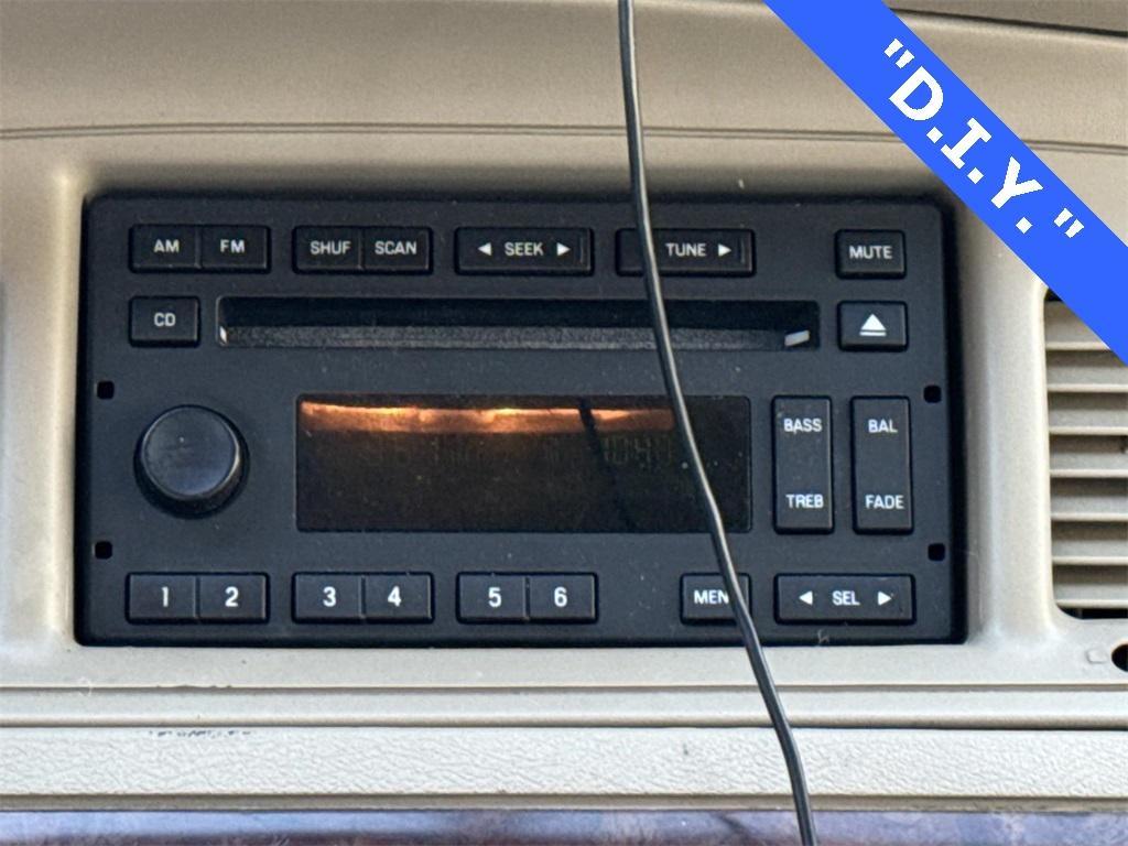 used 2006 Mercury Grand Marquis car, priced at $4,479