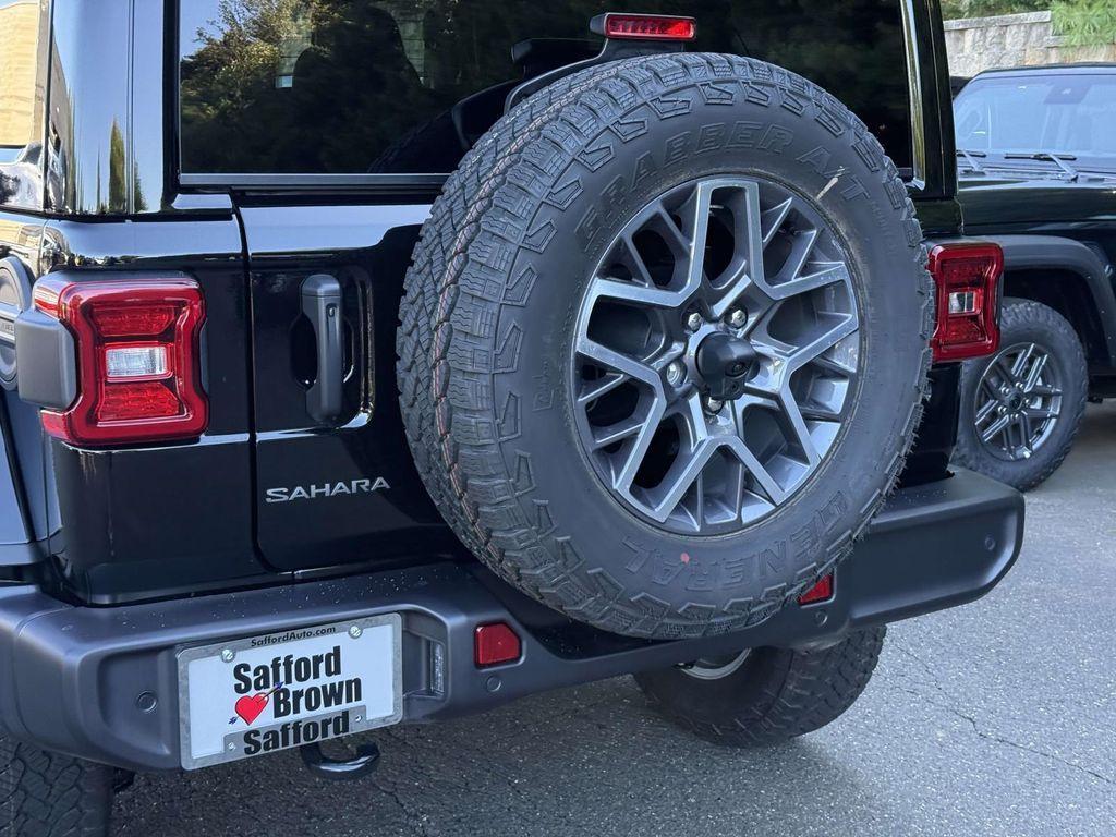 new 2025 Jeep Wrangler car, priced at $48,432