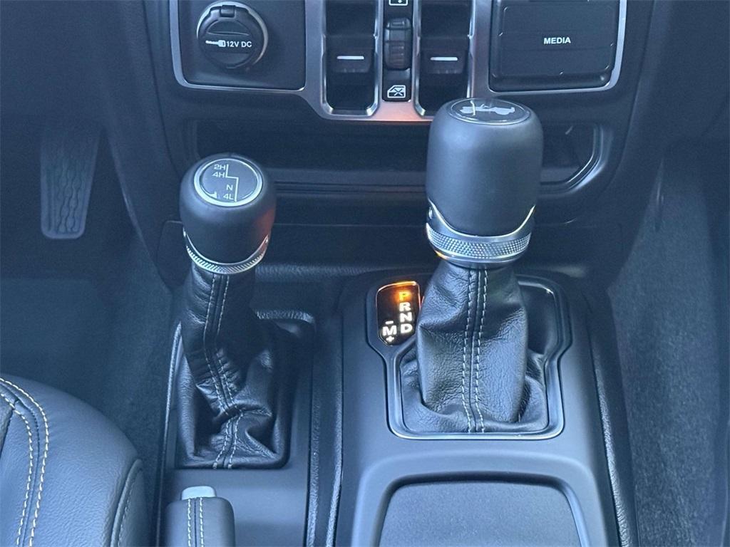 new 2025 Jeep Wrangler car, priced at $48,432