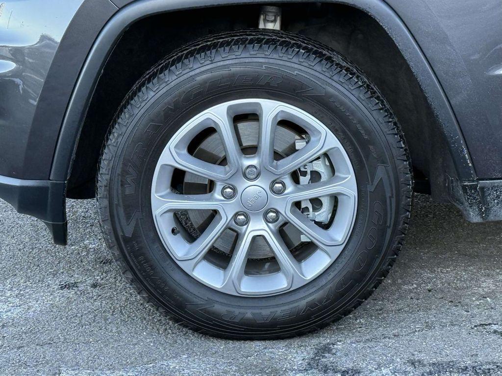 used 2021 Jeep Grand Cherokee car, priced at $20,000