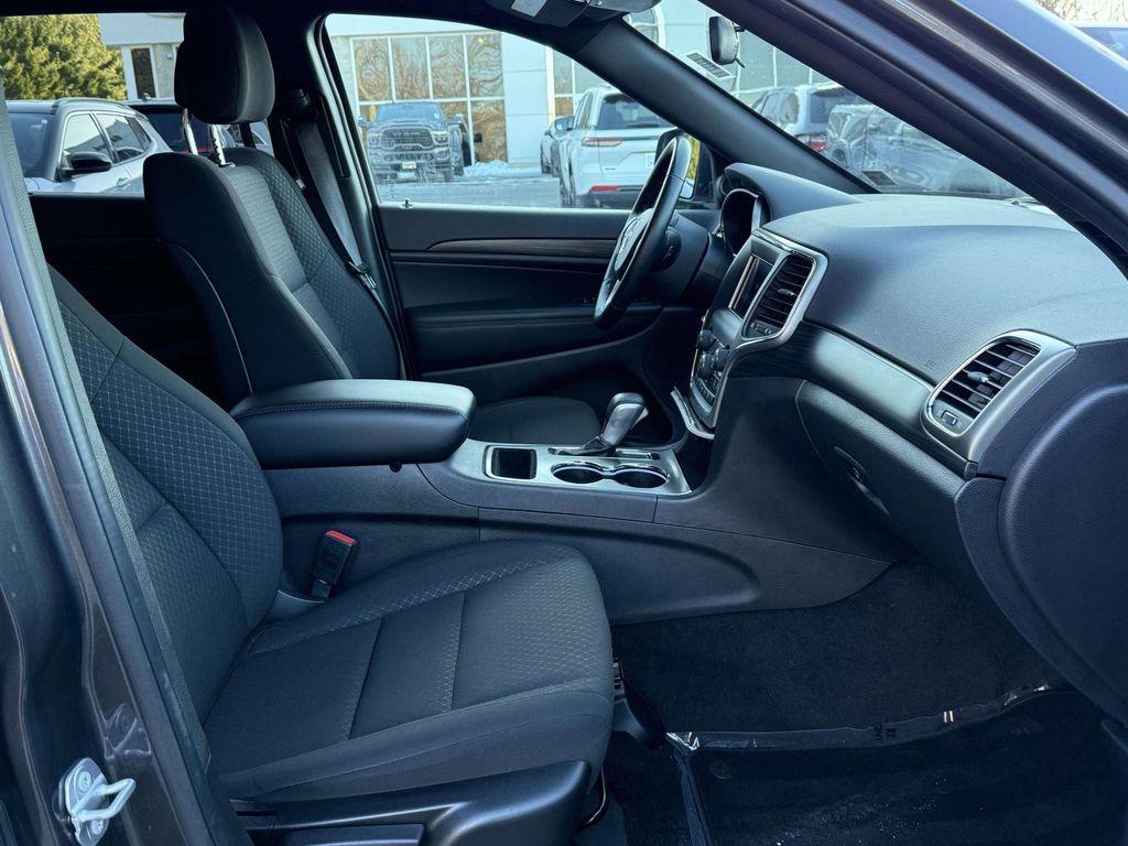 used 2021 Jeep Grand Cherokee car, priced at $20,000