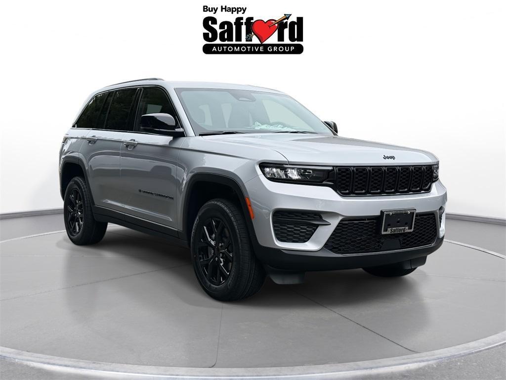 new 2025 Jeep Grand Cherokee car, priced at $39,205