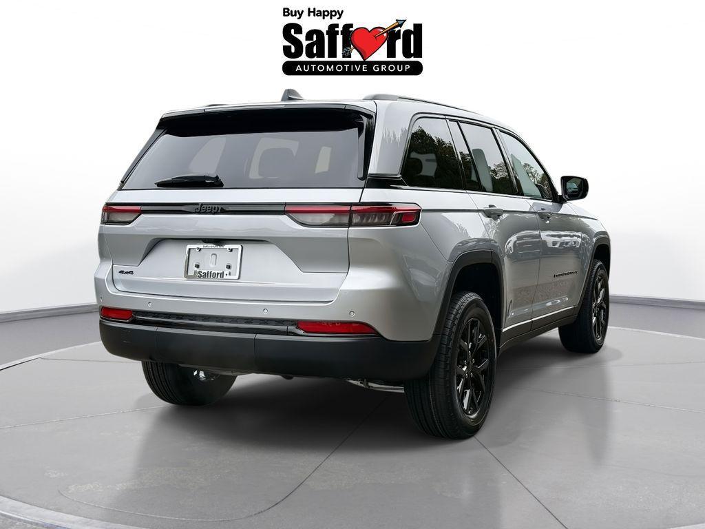 new 2025 Jeep Grand Cherokee car, priced at $39,955