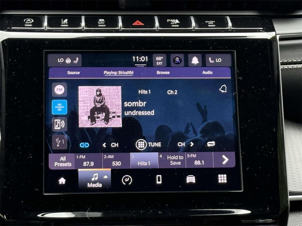 new 2025 Jeep Grand Cherokee car, priced at $39,205