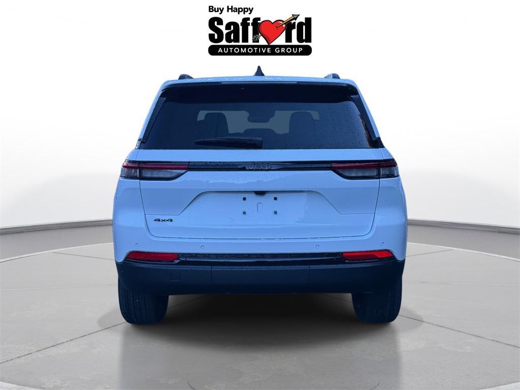 new 2025 Jeep Grand Cherokee car, priced at $39,565