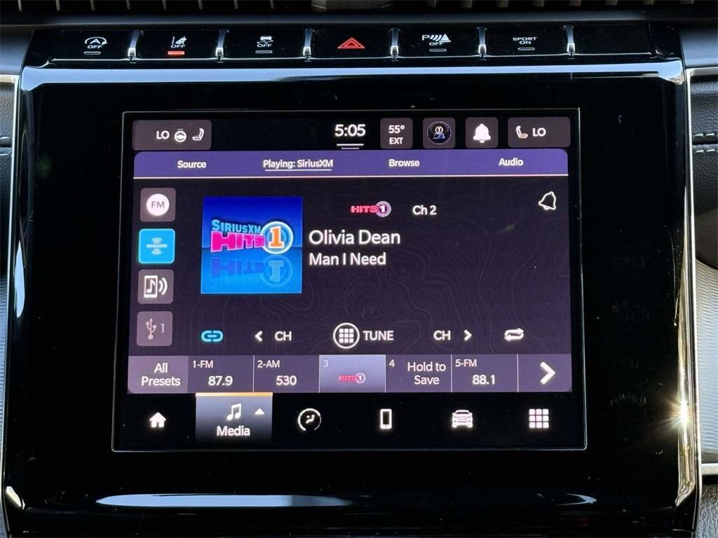 new 2025 Jeep Grand Cherokee car, priced at $39,205