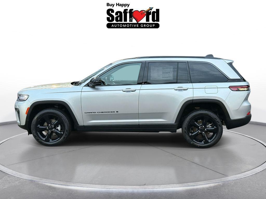 new 2026 Jeep Grand Cherokee car, priced at $44,181