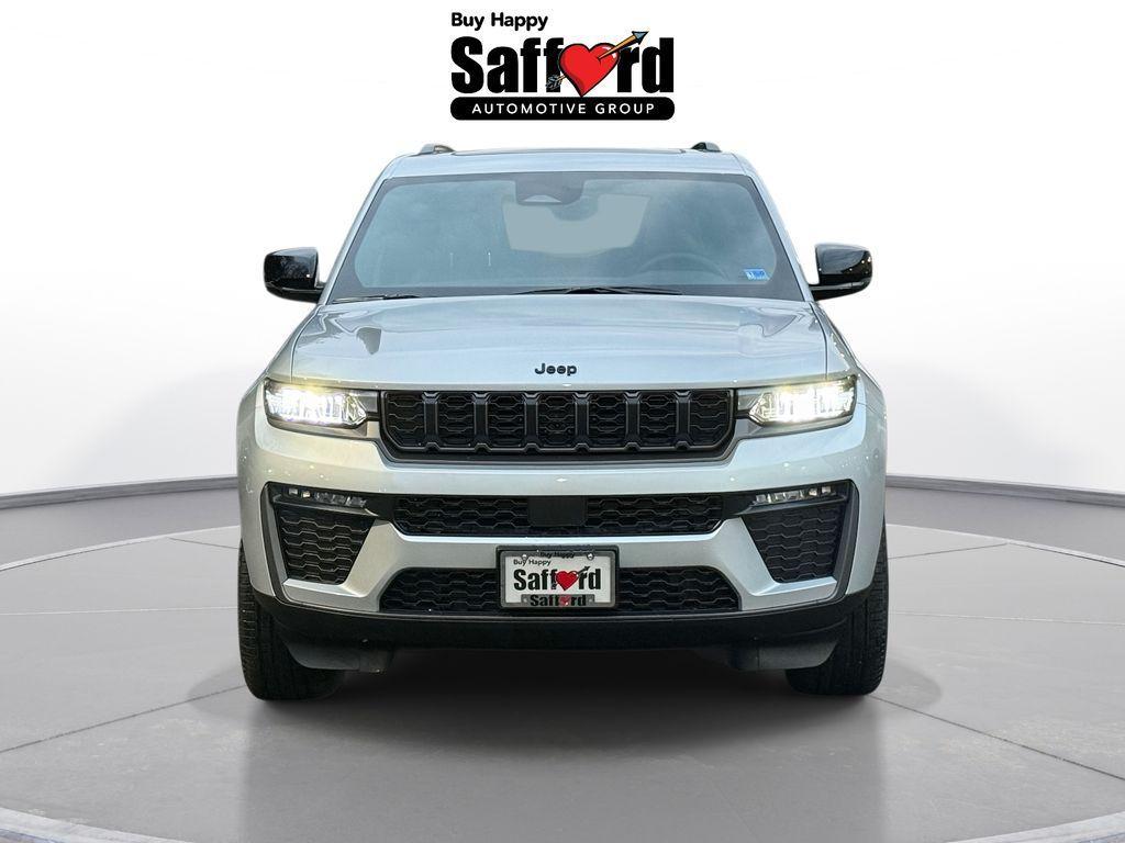 new 2026 Jeep Grand Cherokee car, priced at $44,181