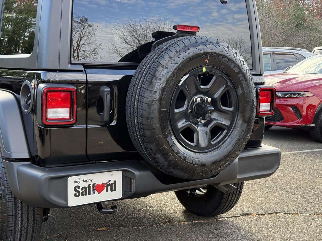 new 2026 Jeep Wrangler car, priced at $39,370