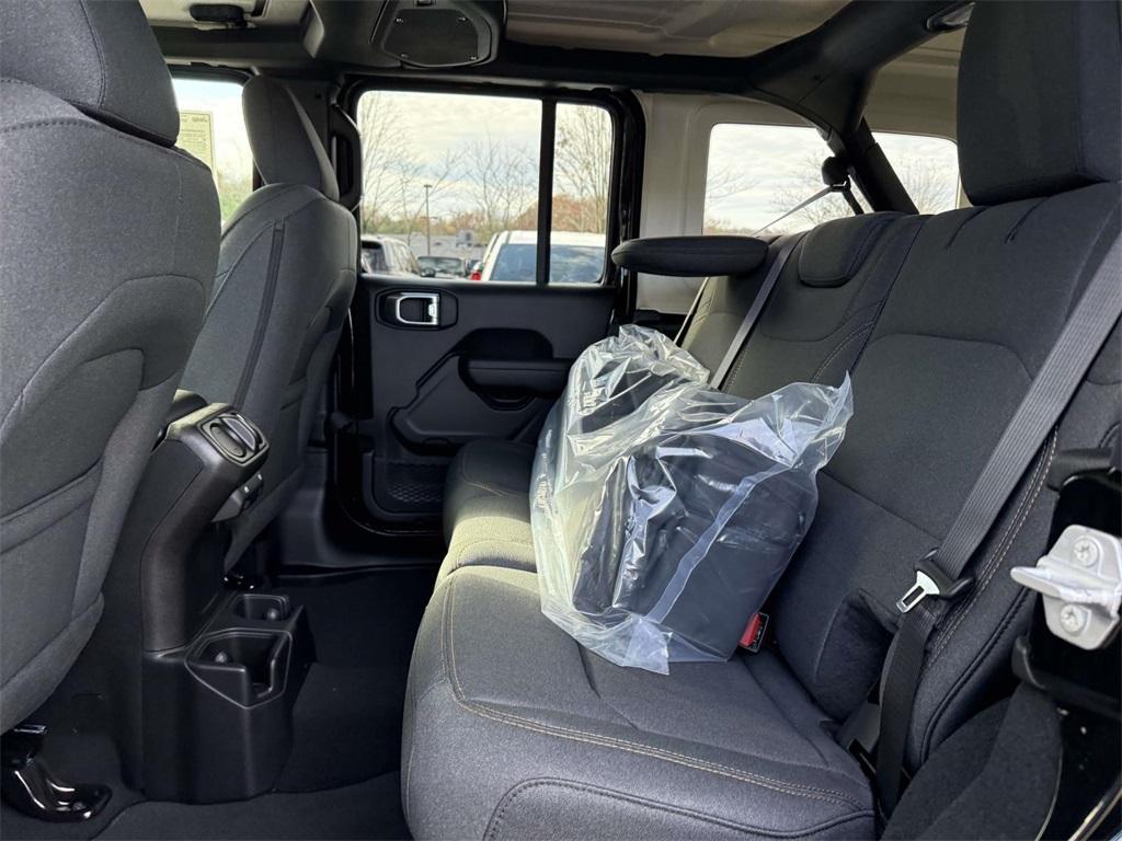new 2026 Jeep Wrangler car, priced at $39,370