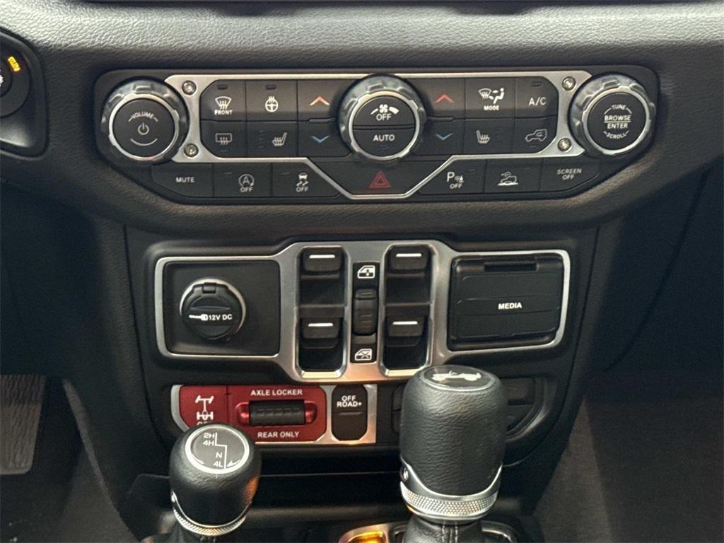 new 2026 Jeep Wrangler car, priced at $52,386