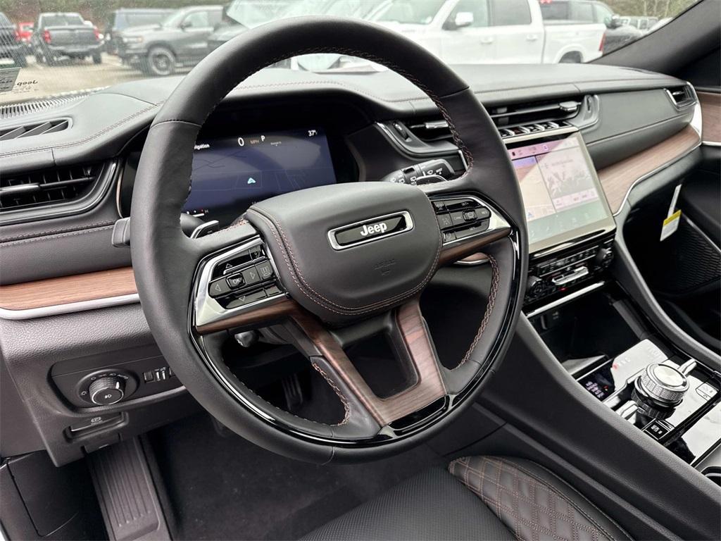 new 2025 Jeep Grand Cherokee L car, priced at $57,671