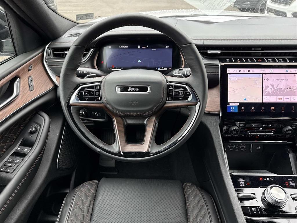 new 2025 Jeep Grand Cherokee L car, priced at $57,671