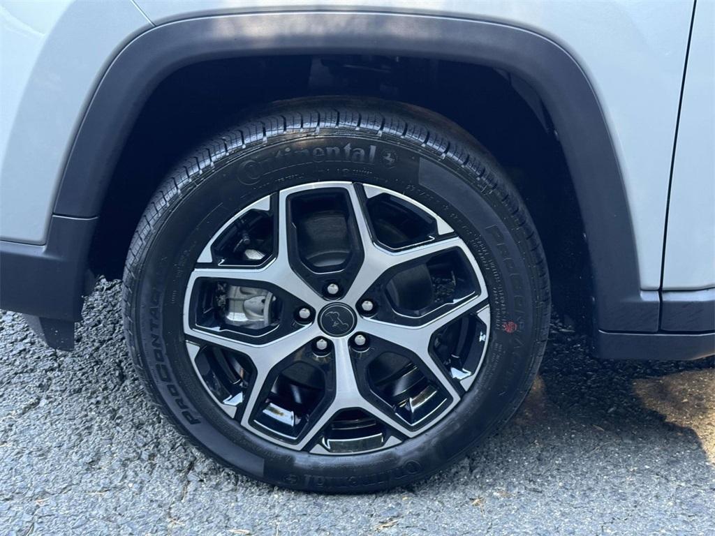 new 2026 Jeep Compass car, priced at $30,420