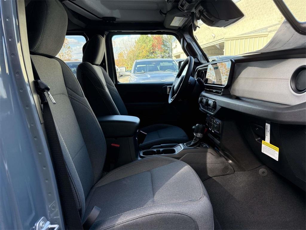 new 2026 Jeep Gladiator car, priced at $45,810