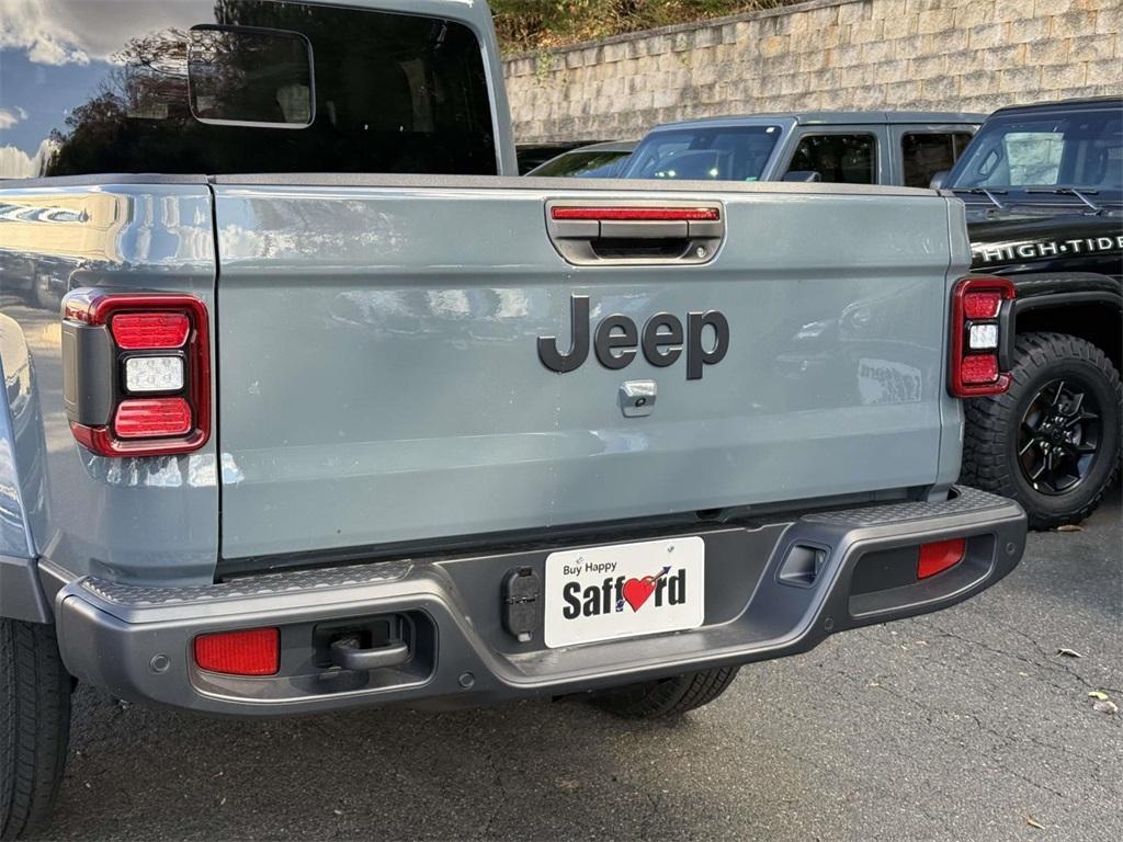 new 2026 Jeep Gladiator car, priced at $45,810