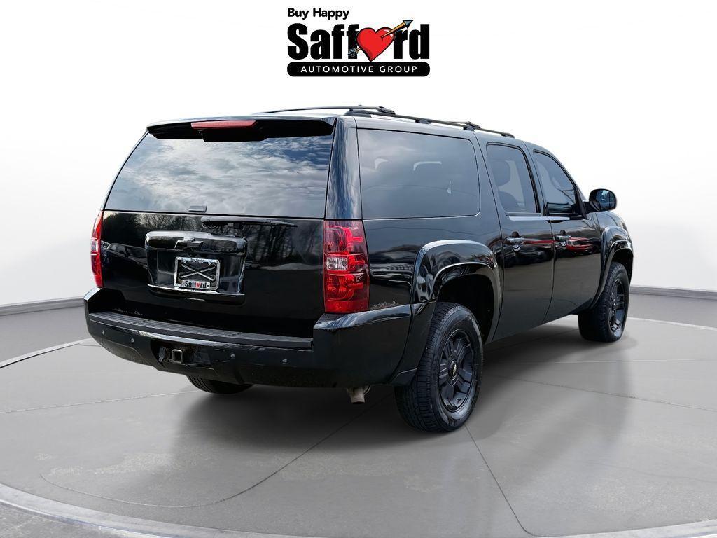 used 2011 Chevrolet Suburban car, priced at $5,000