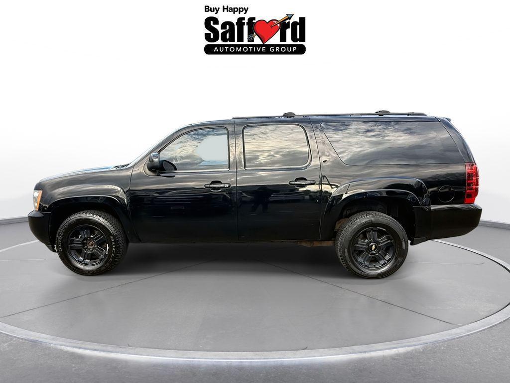 used 2011 Chevrolet Suburban car, priced at $5,000