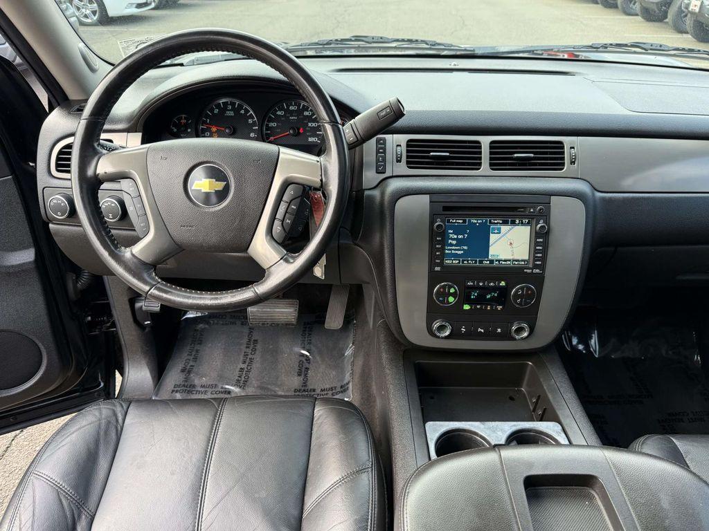 used 2011 Chevrolet Suburban car, priced at $5,000