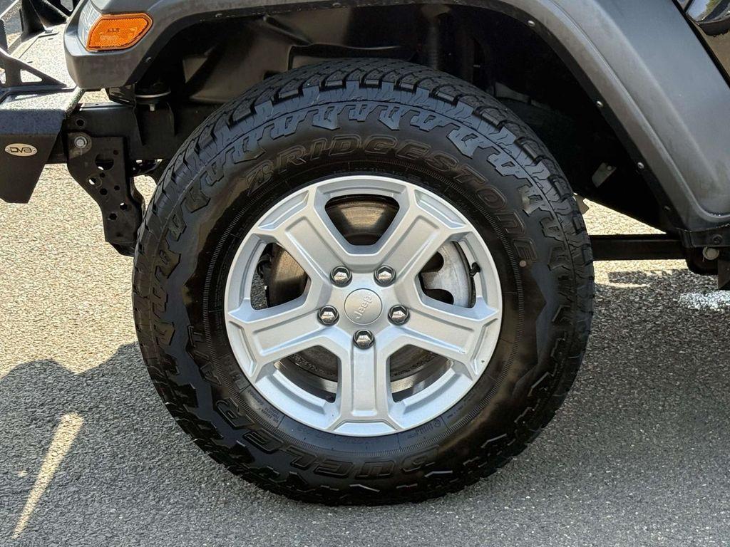 used 2021 Jeep Wrangler Unlimited car, priced at $26,000