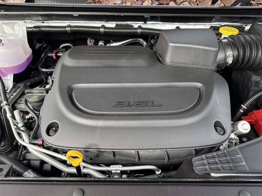 new 2026 Chrysler Pacifica car, priced at $39,607