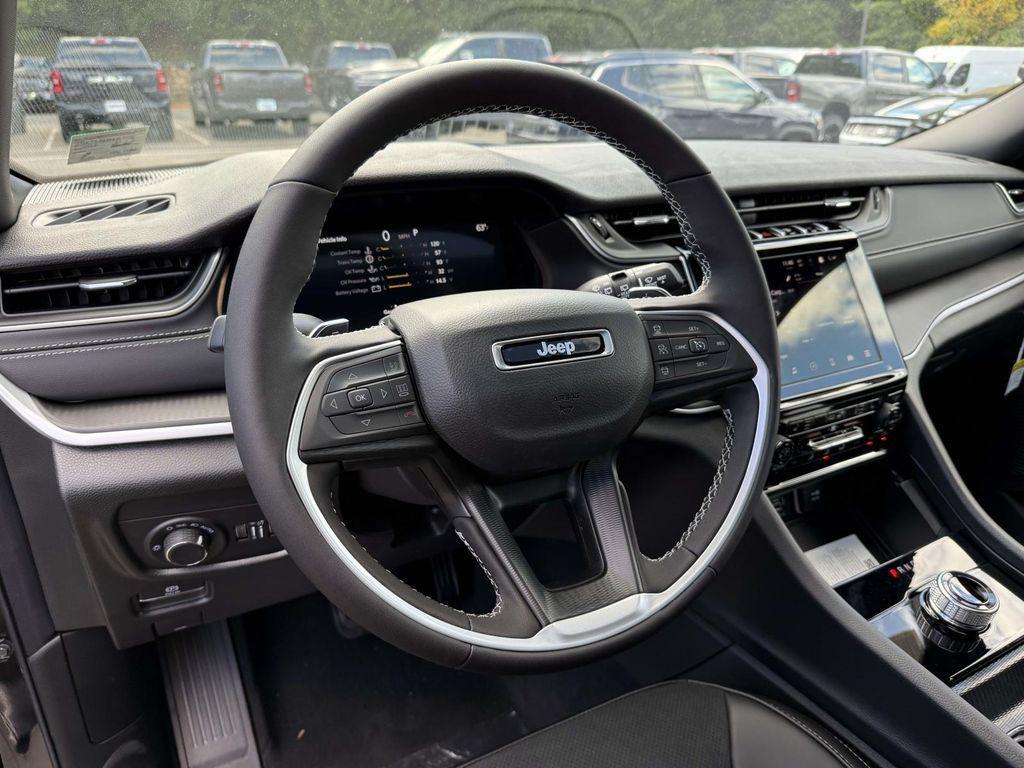 new 2025 Jeep Grand Cherokee L car, priced at $40,665