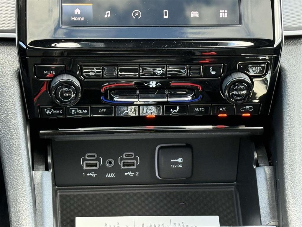 new 2025 Jeep Grand Cherokee L car, priced at $40,665