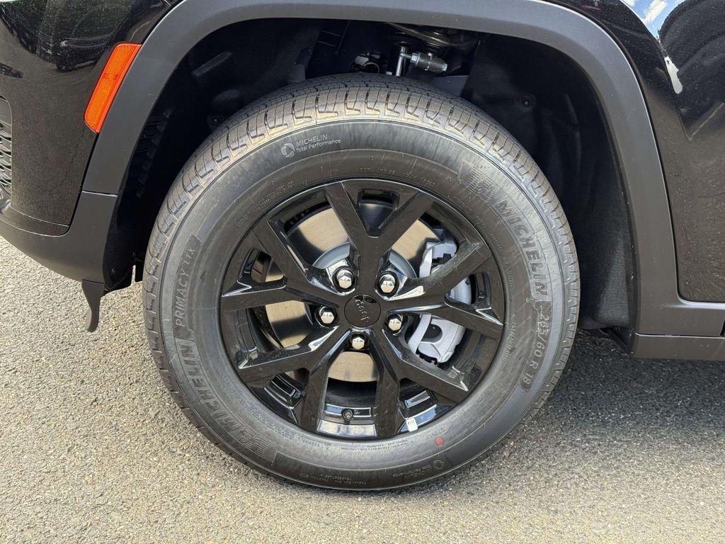 new 2025 Jeep Grand Cherokee L car, priced at $40,665